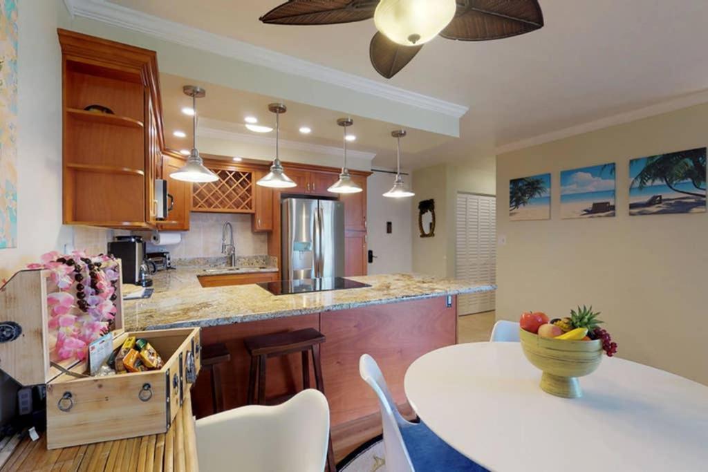 Oceanfront Penthouse With Amazing Views At Kauhale Makai Apartment คิเฮอิ ภายนอก รูปภาพ