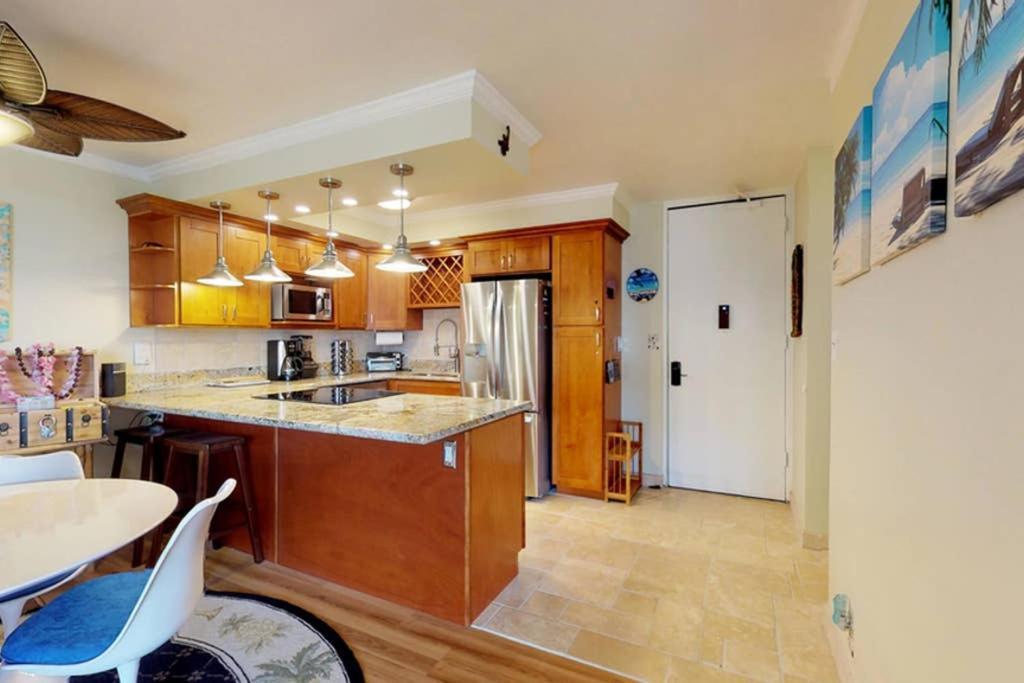 Oceanfront Penthouse With Amazing Views At Kauhale Makai Apartment คิเฮอิ ภายนอก รูปภาพ
