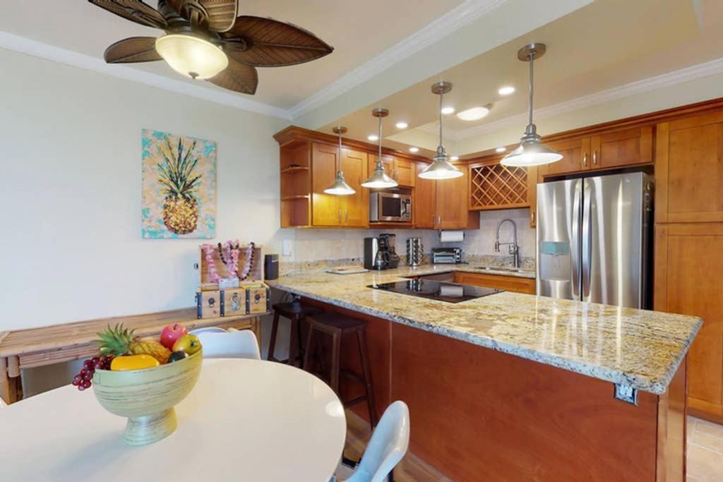 Oceanfront Penthouse With Amazing Views At Kauhale Makai Apartment คิเฮอิ ภายนอก รูปภาพ